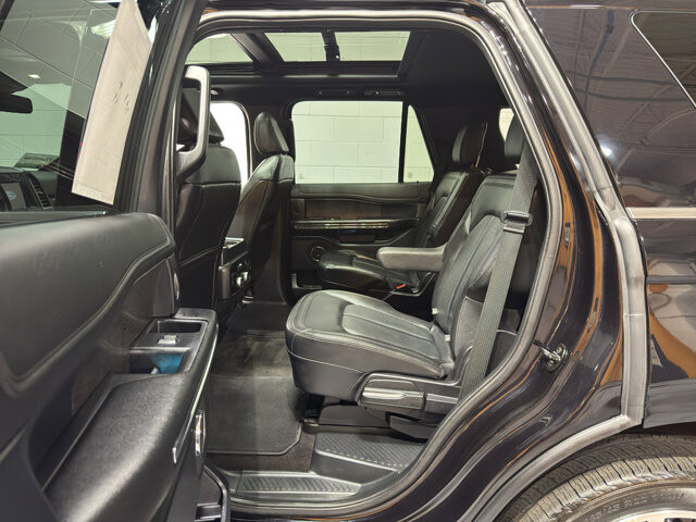 2021 Ford Expedition in Burlington, WI 53105 - 18094840 12