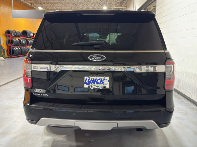 2021 Ford Expedition in Burlington, WI 53105 - 18094840 4