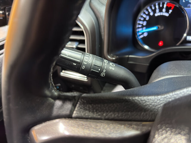 2021 Ford Expedition in Burlington, WI 53105 - 18094840 27