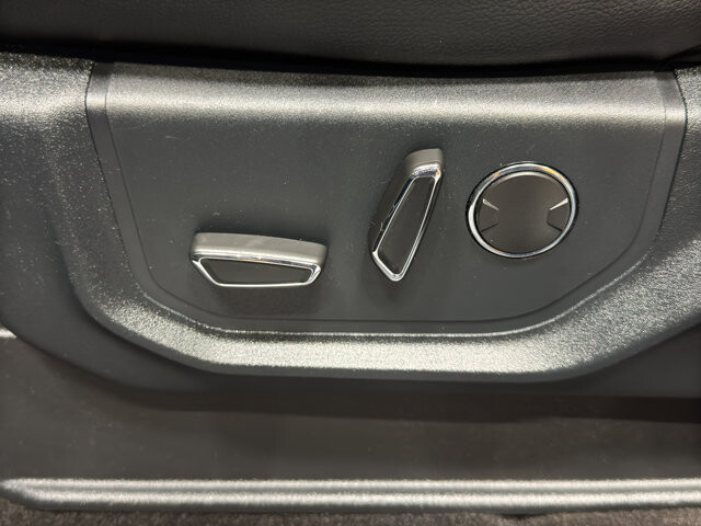 2021 Ford Expedition in Burlington, WI 53105 - 18094840 18