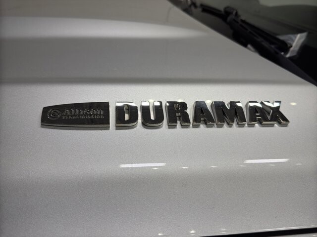 2017 Chevrolet Silverado 2500 in Burlington, WI 53105 - 18094841 10