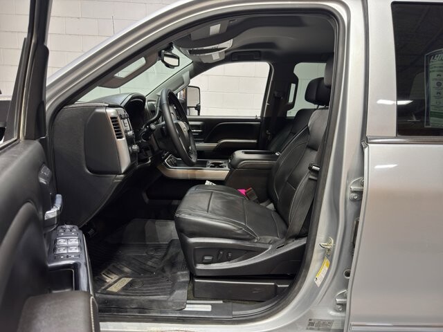 2017 Chevrolet Silverado 2500 in Burlington, WI 53105 - 18094841 14