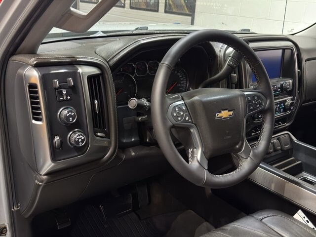 2017 Chevrolet Silverado 2500 in Burlington, WI 53105 - 18094841 16