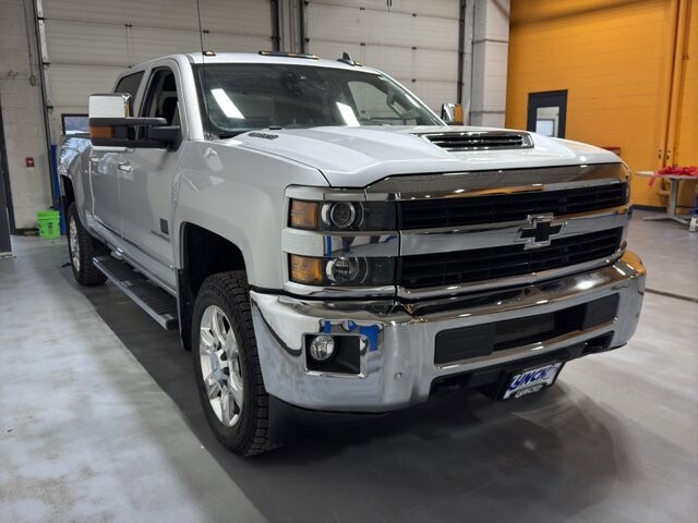2017 Chevrolet Silverado 2500 in Burlington, WI 53105 - 18094841 7