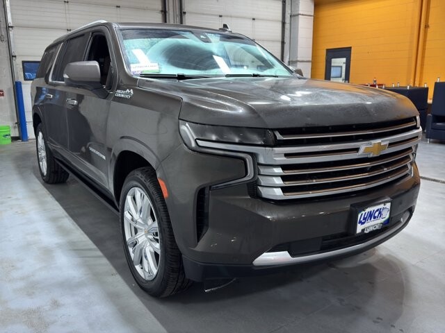 2021 Chevrolet Suburban in Burlington, WI 53105 - 18094842 7