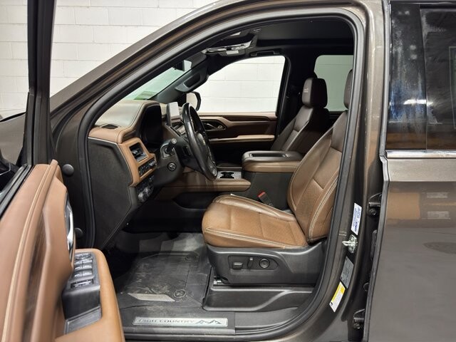 2021 Chevrolet Suburban in Burlington, WI 53105 - 18094842 19