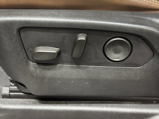 2021 Chevrolet Suburban in Burlington, WI 53105 - 18094842 20