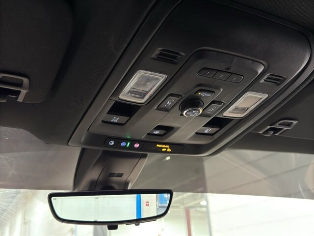 2021 Chevrolet Suburban in Burlington, WI 53105 - 18094842 38