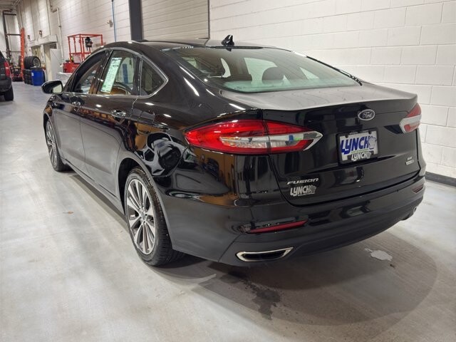2019 Ford Fusion in Burlington, WI 53105 - 18094843 3