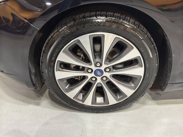 2019 Ford Fusion in Burlington, WI 53105 - 18094843 9