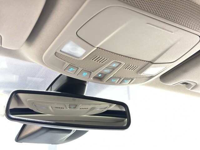 2019 Ford Fusion in Burlington, WI 53105 - 18094843 30