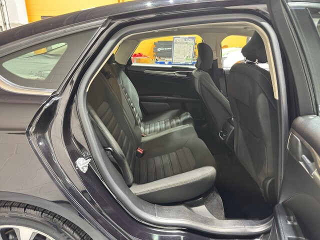 2019 Ford Fusion in Burlington, WI 53105 - 18094843 18