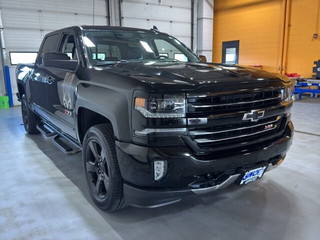 2017 Chevrolet Silverado 1500 in Burlington, WI 53105 - 18094847 7