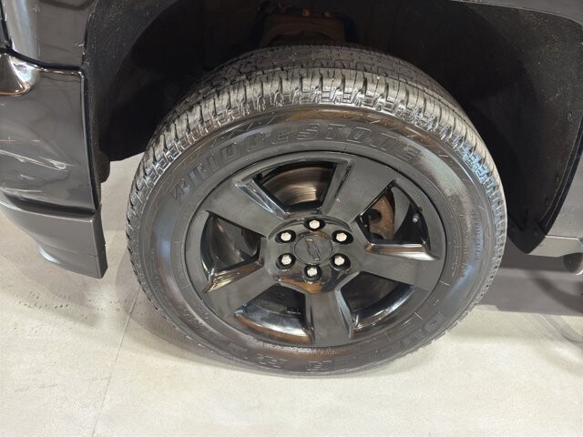 2017 Chevrolet Silverado 1500 in Burlington, WI 53105 - 18094847 9