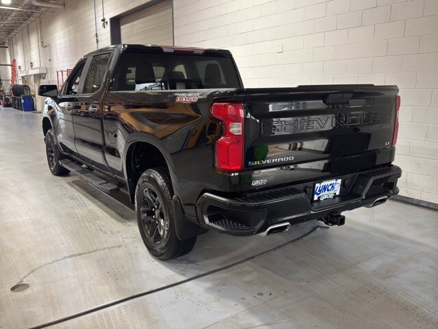 2021 Chevrolet Silverado 1500 in Burlington, WI 53105 - 18094850 3