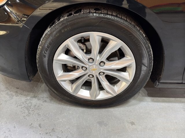 2022 Chevrolet Malibu in Burlington, WI 53105 - 18094853 9