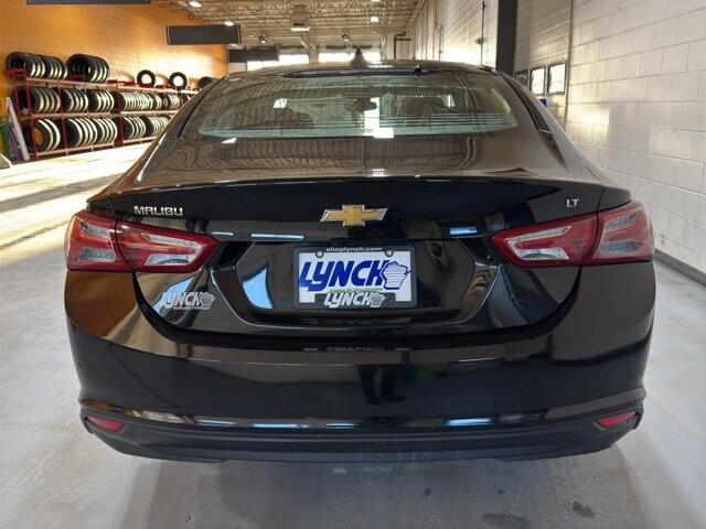 2022 Chevrolet Malibu in Burlington, WI 53105 - 18094853 4