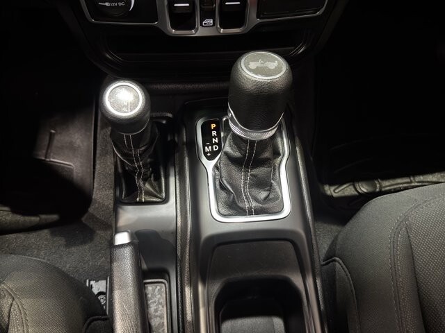 2022 Jeep Wrangler in Burlington, WI 53105 - 18094854 32