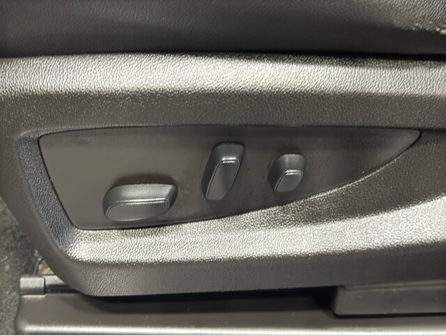 2018 Chevrolet Silverado 1500 in Burlington, WI 53105 - 18094860 15