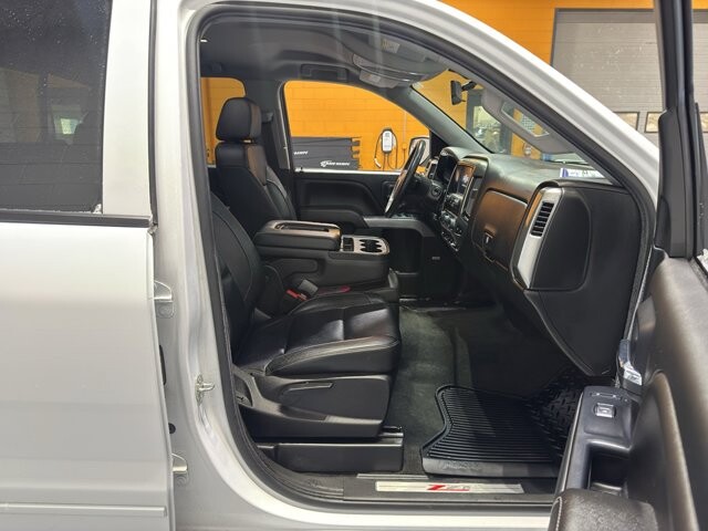 2018 Chevrolet Silverado 1500 in Burlington, WI 53105 - 18094860 17