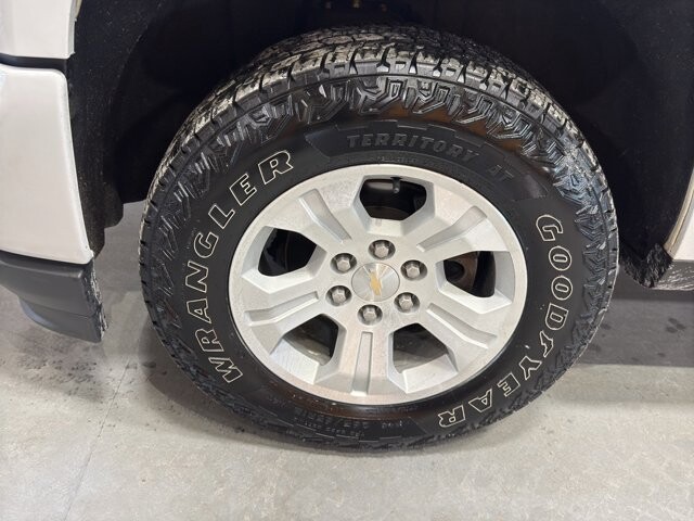 2018 Chevrolet Silverado 1500 in Burlington, WI 53105 - 18094860 10