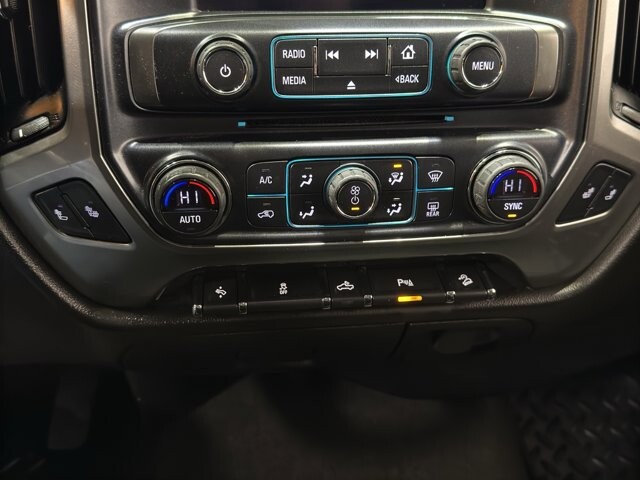 2018 Chevrolet Silverado 1500 in Burlington, WI 53105 - 18094860 28