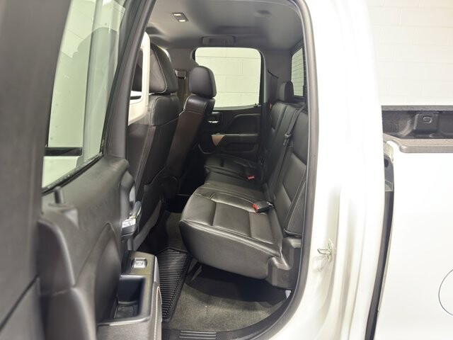 2018 Chevrolet Silverado 1500 in Burlington, WI 53105 - 18094860 11