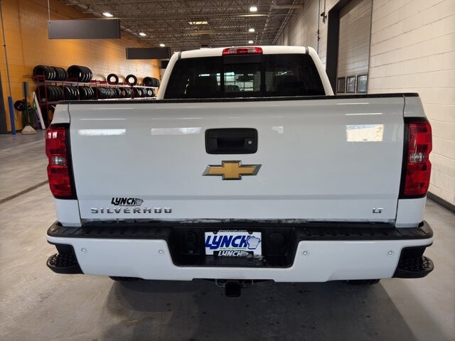 2018 Chevrolet Silverado 1500 in Burlington, WI 53105 - 18094860 5