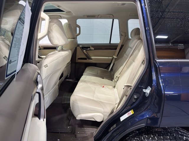 2018 Lexus GX 460 in Burlington, WI 53105 - 18094864 10
