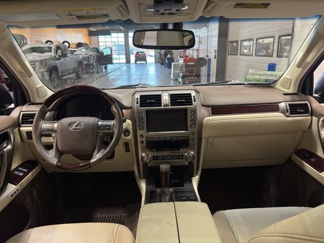 2018 Lexus GX 460 in Burlington, WI 53105 - 18094864 13