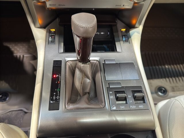 2018 Lexus GX 460 in Burlington, WI 53105 - 18094864 30