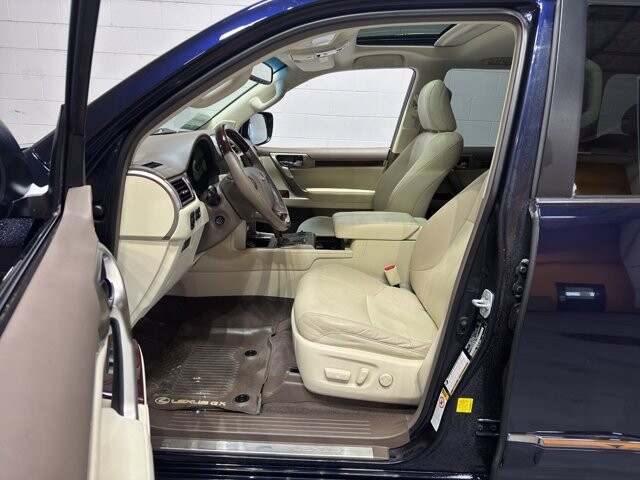 2018 Lexus GX 460 in Burlington, WI 53105 - 18094864 14