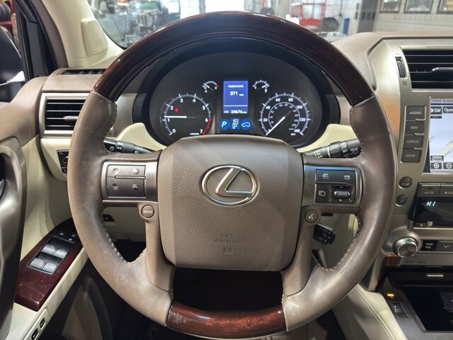 2018 Lexus GX 460 in Burlington, WI 53105 - 18094864 21