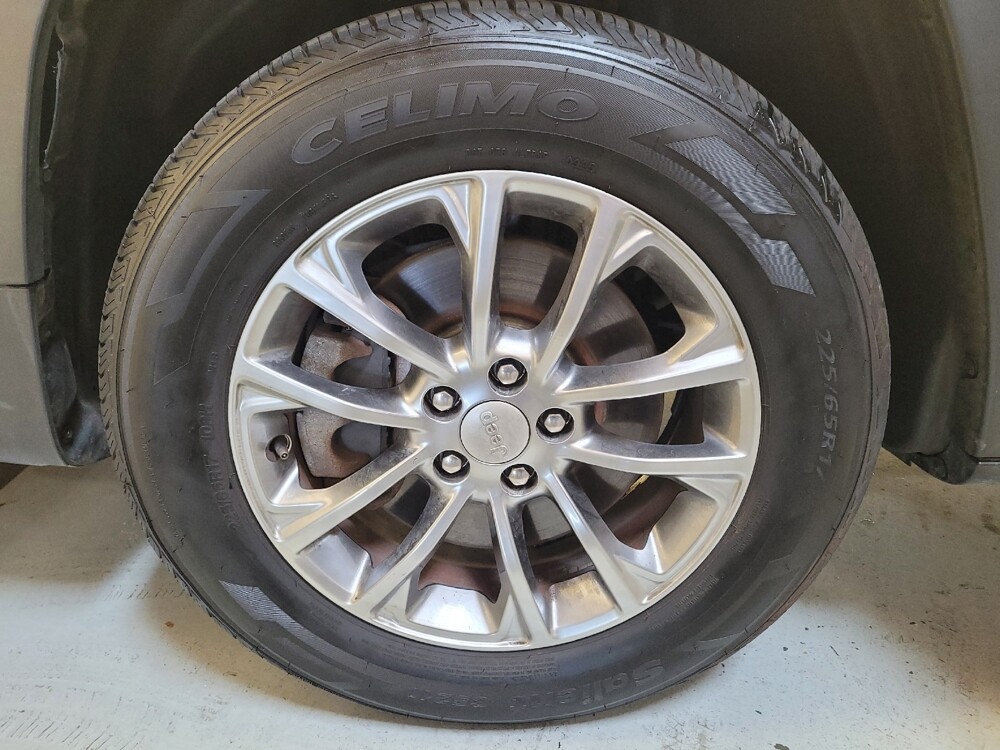 2019 Jeep Cherokee in Montclair, CA 91763 - 18094866 31