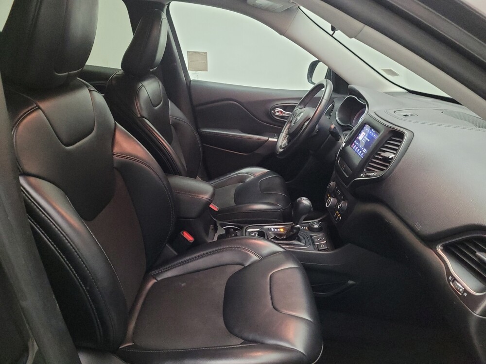 2019 Jeep Cherokee in Montclair, CA 91763 - 18094866 21