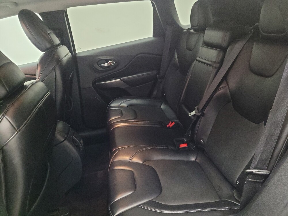 2019 Jeep Cherokee in Montclair, CA 91763 - 18094866 18