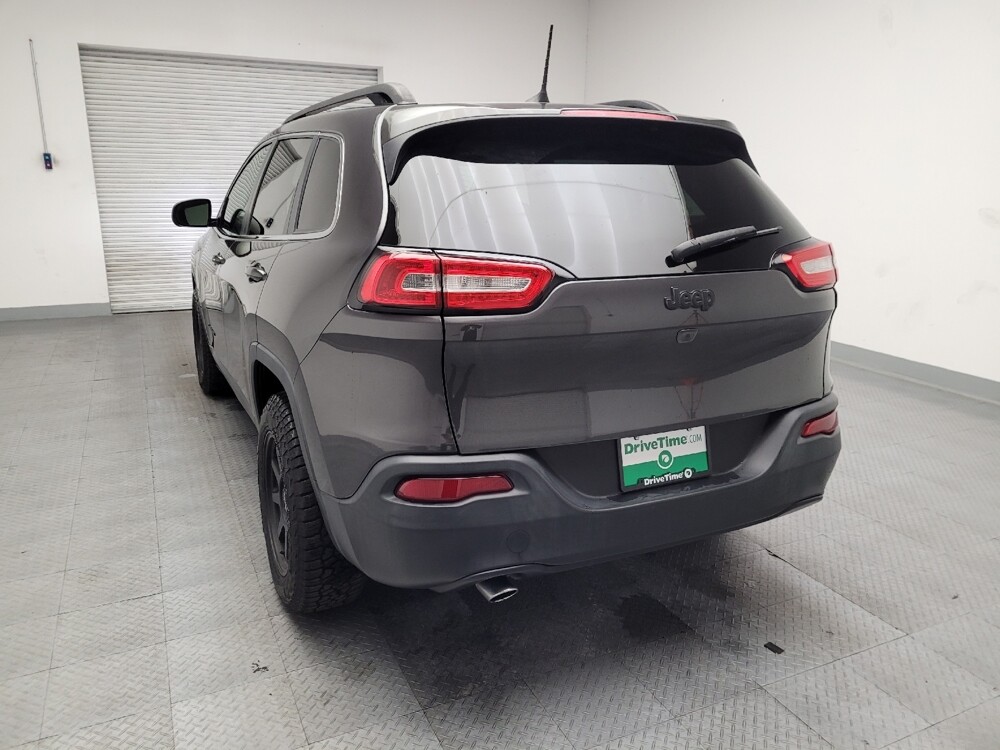 2016 Jeep Cherokee in Montclair, CA 91763 - 18094869 6