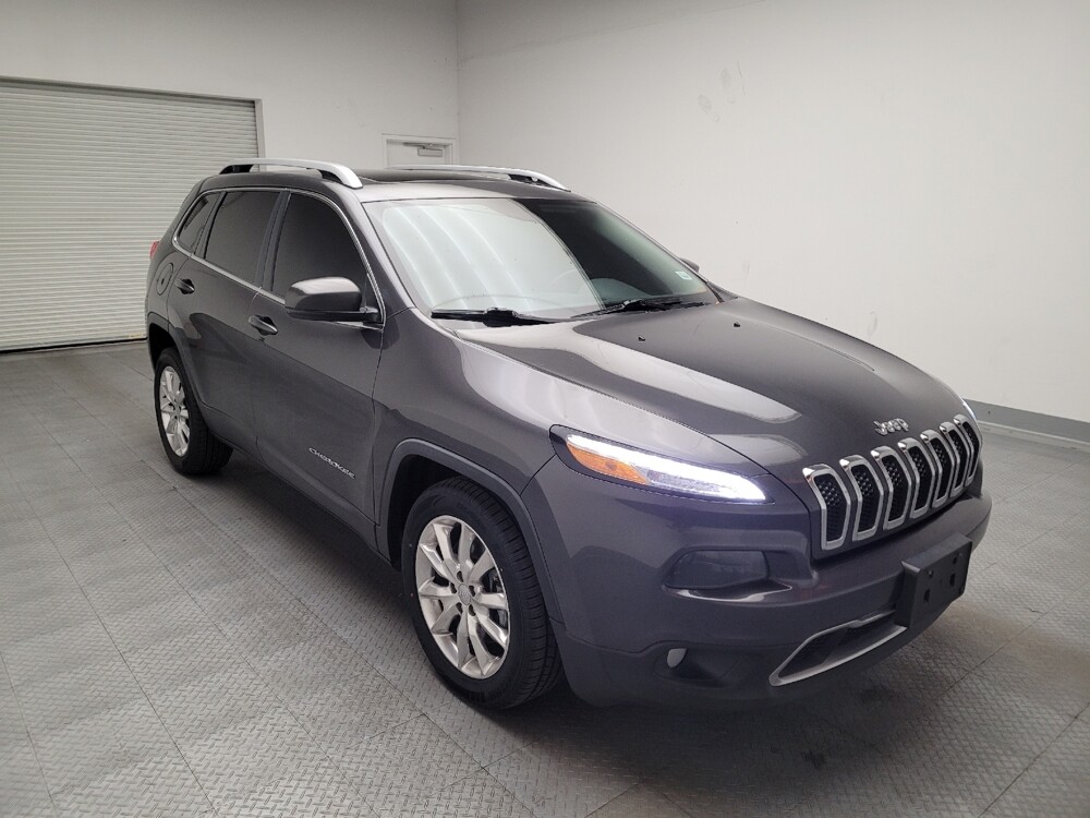 2016 Jeep Cherokee in Fresno, CA 93726 - 18094870 13