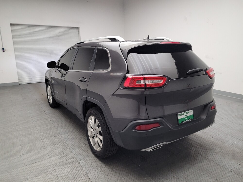 2016 Jeep Cherokee in Fresno, CA 93726 - 18094870 5