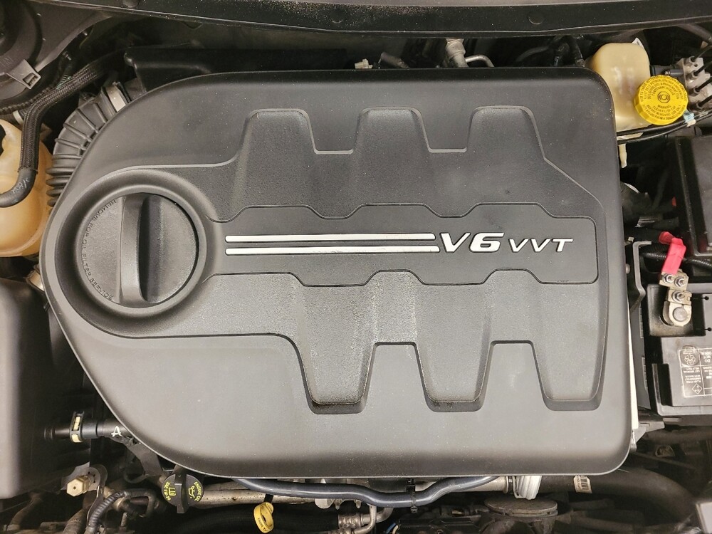 2016 Jeep Cherokee in Fresno, CA 93726 - 18094870 30