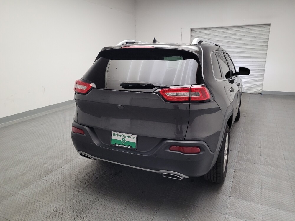 2016 Jeep Cherokee in Fresno, CA 93726 - 18094870 7