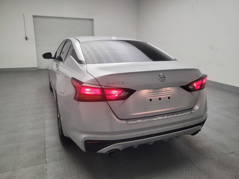 2021 Nissan Altima in Downey, CA 90241 - 18094871 6