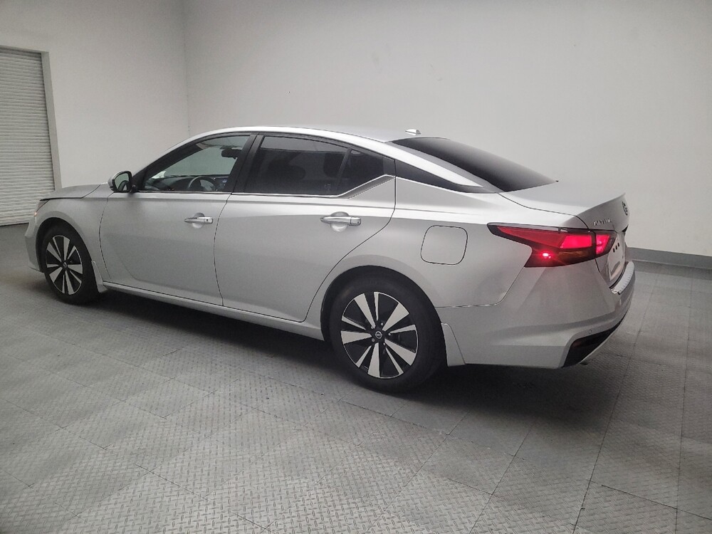 2021 Nissan Altima in Downey, CA 90241 - 18094871 3
