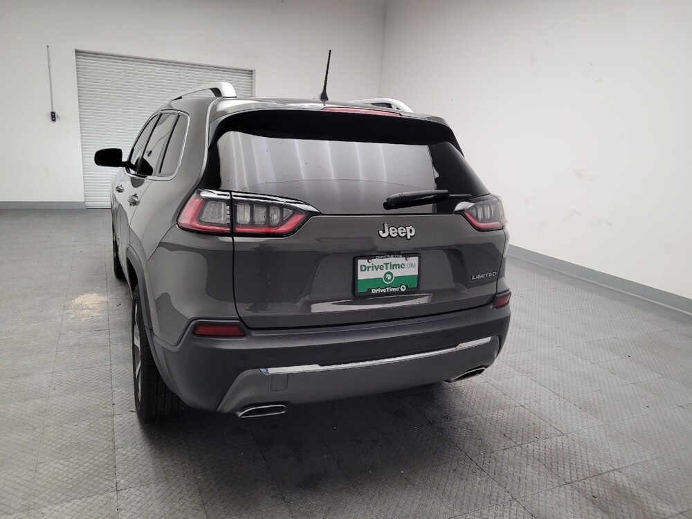 2019 Jeep Cherokee in Montclair, CA 91763 - 18094877 6