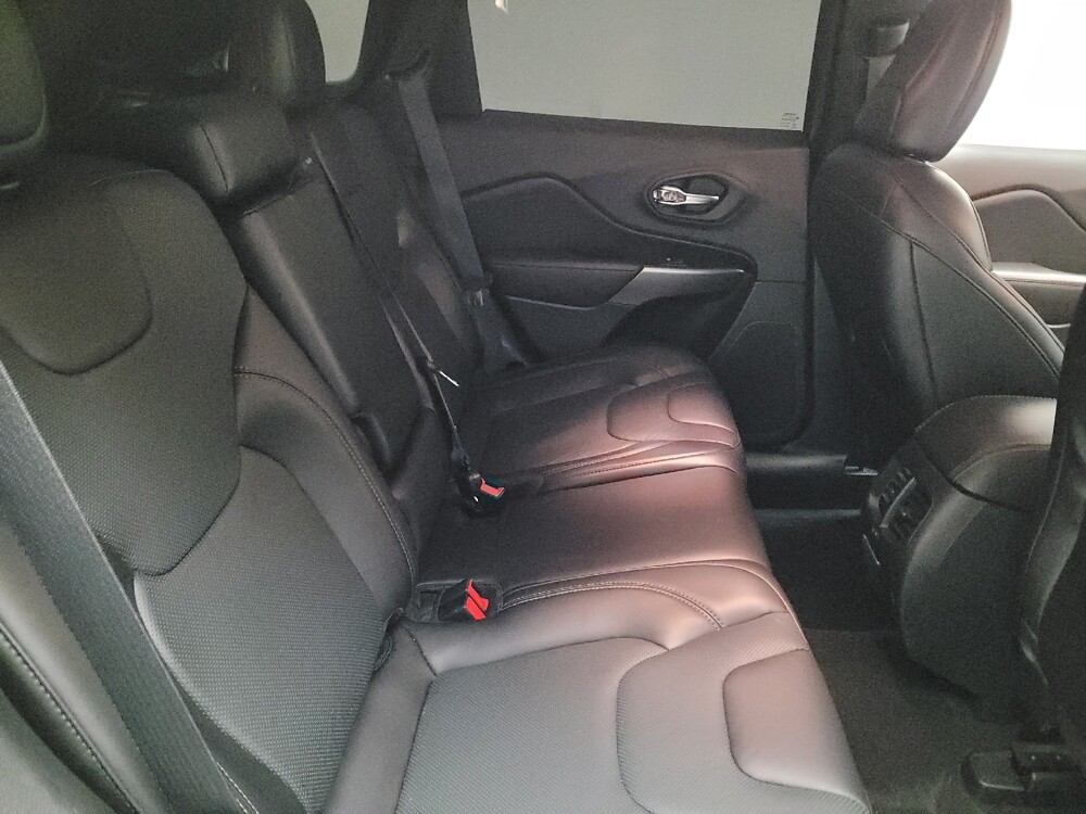 2019 Jeep Cherokee in Montclair, CA 91763 - 18094877 19