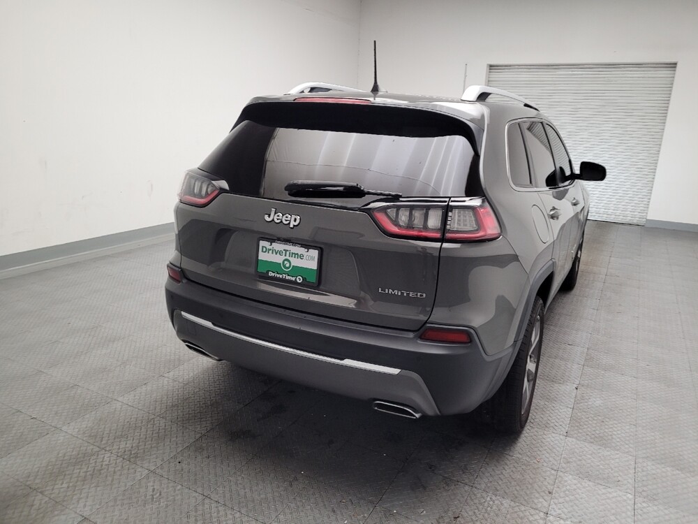 2019 Jeep Cherokee in Montclair, CA 91763 - 18094877 7