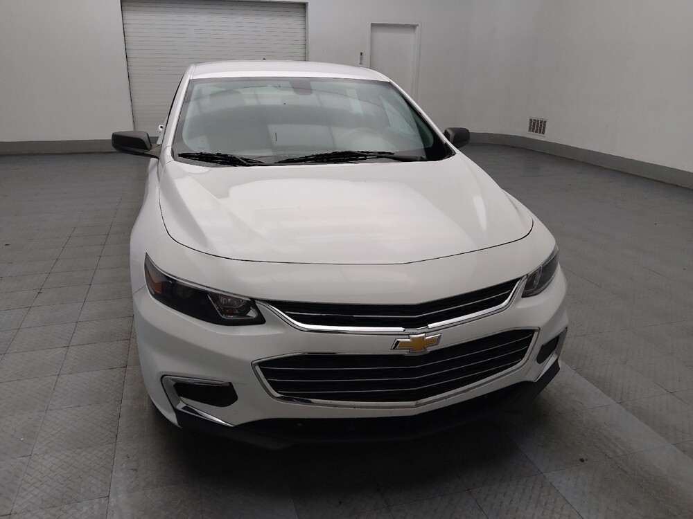 2018 Chevrolet Malibu in Marietta, GA 30062 - 18094878 14