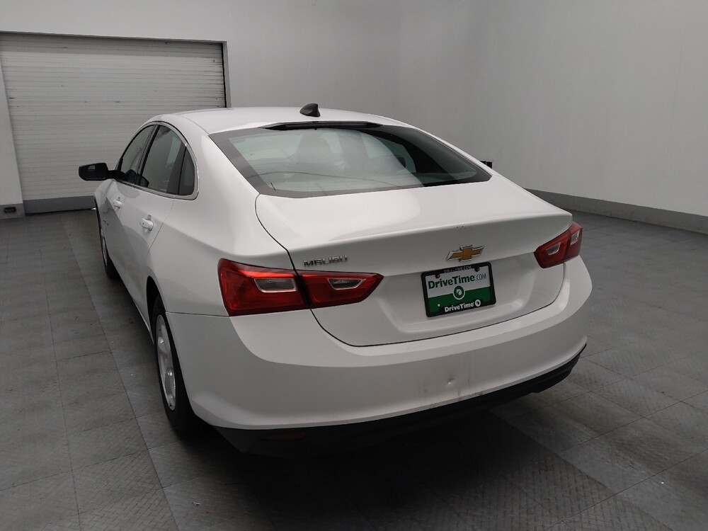 2018 Chevrolet Malibu in Marietta, GA 30062 - 18094878 5