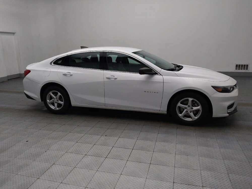 2018 Chevrolet Malibu in Marietta, GA 30062 - 18094878 11