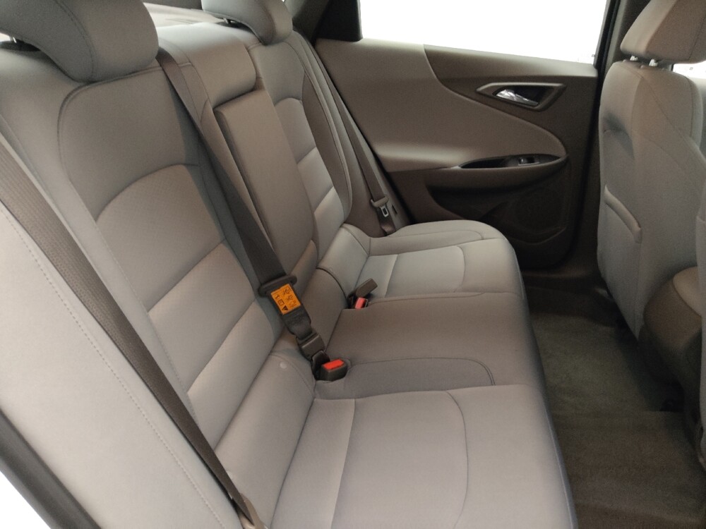 2018 Chevrolet Malibu in Marietta, GA 30062 - 18094878 19